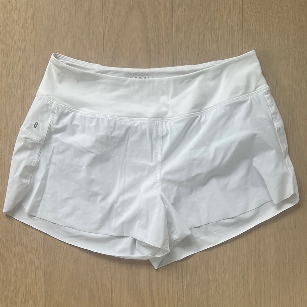 NOBULL White Athletic Pace Shorts Lightweight Breathable Design New with Tags
